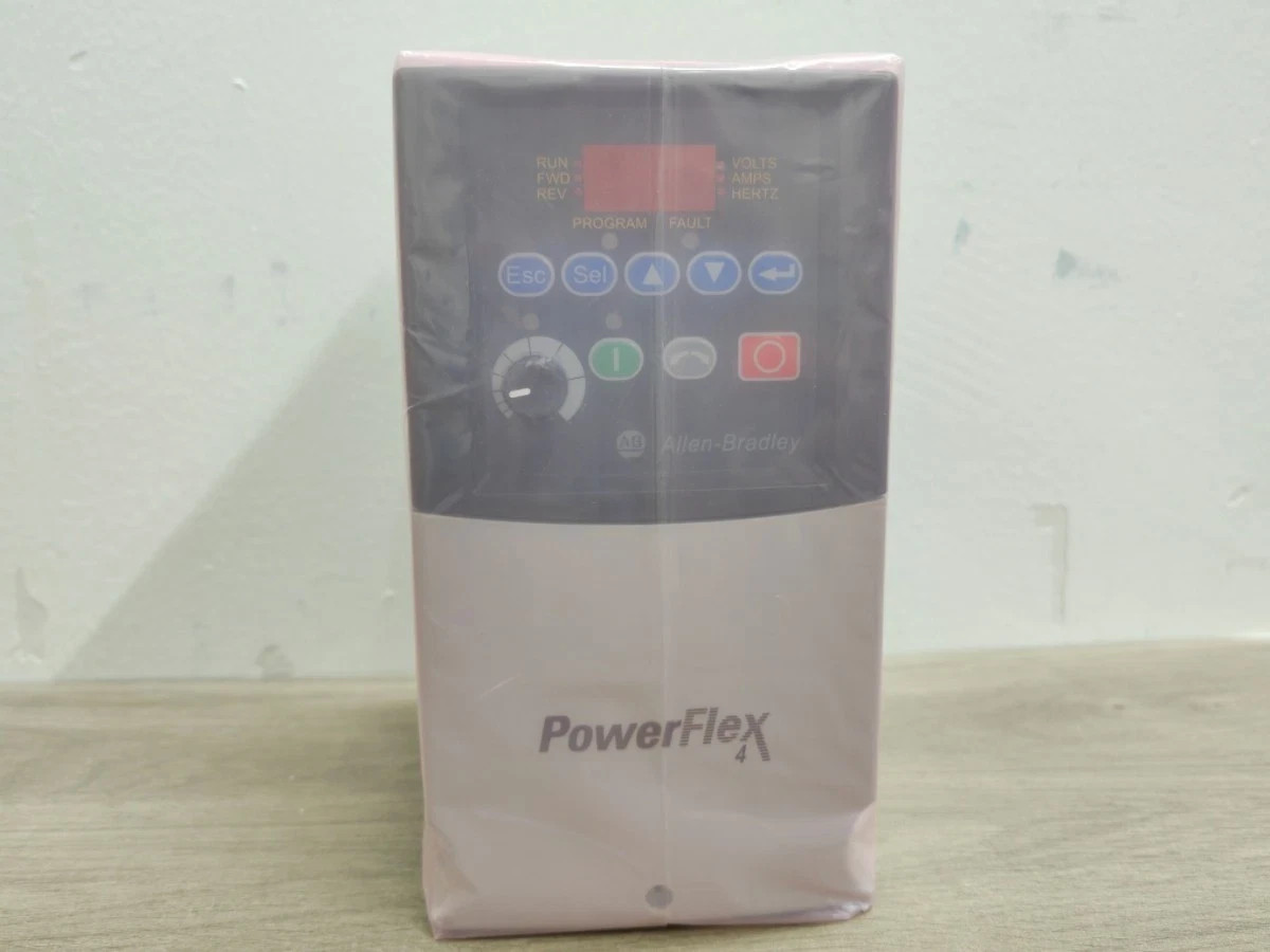 NEW Allen-Bradley 22A-V4P5N104 PowerFlex 4 0.75 kW (1 HP) AC Drive 22AV4P5N104