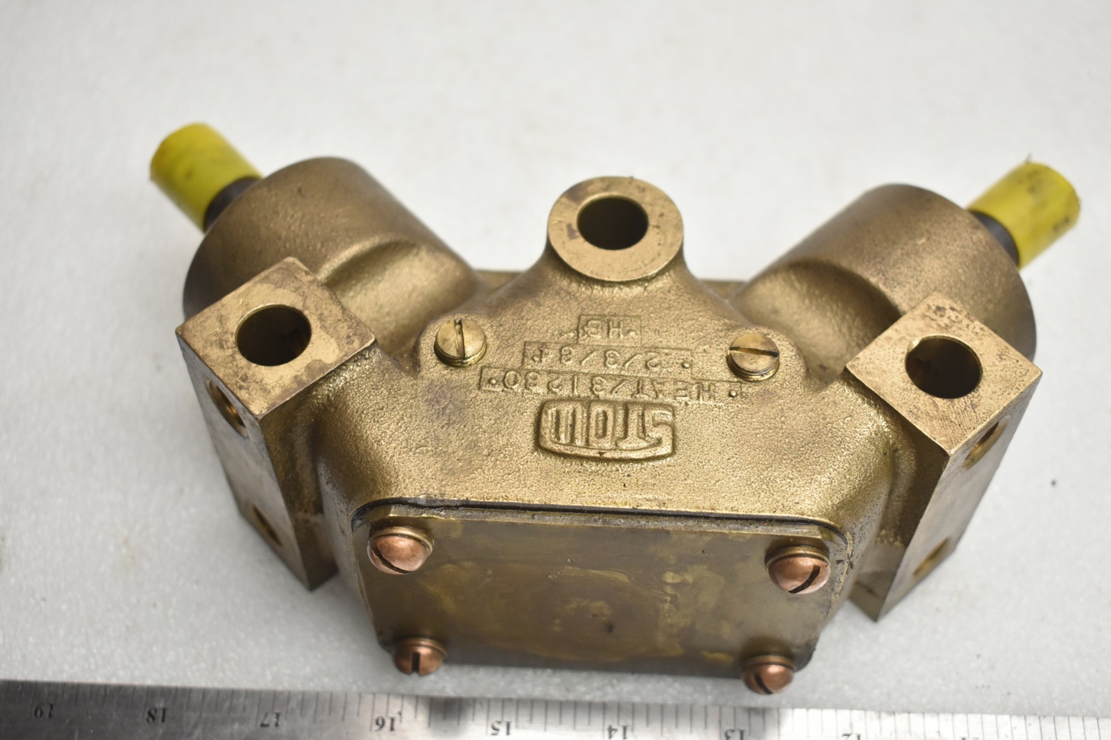 Stow P/N 13294 501 Heat/31280 2/3/84 HB 90 Deg. Angle Drive Unit, Gearbox 160