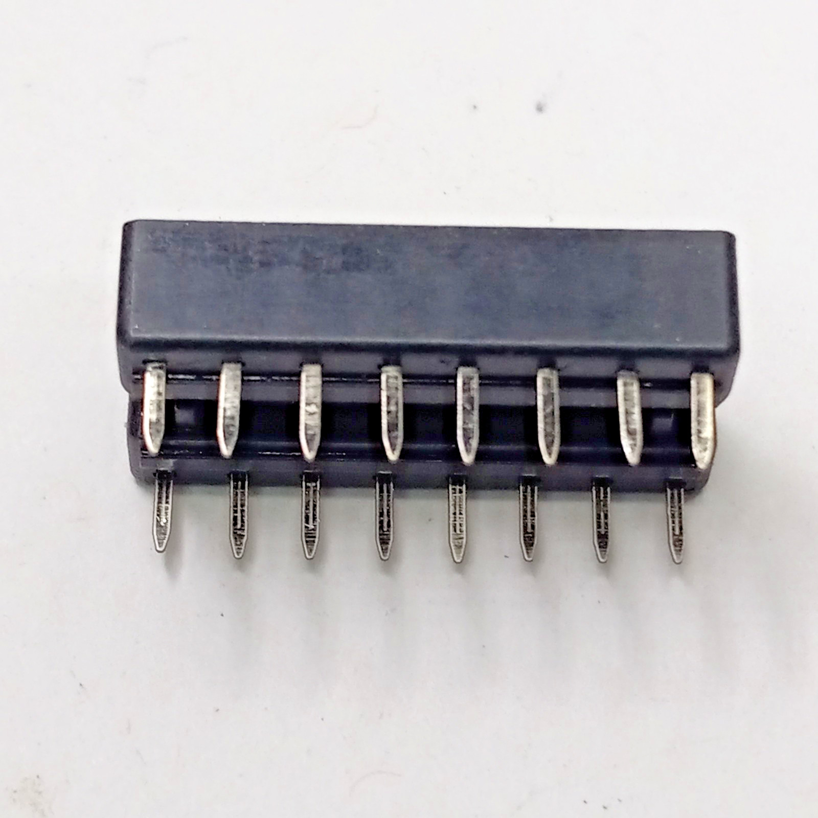 Lot of 16-Pin Low Profile IC Socket PCB Mount DIP