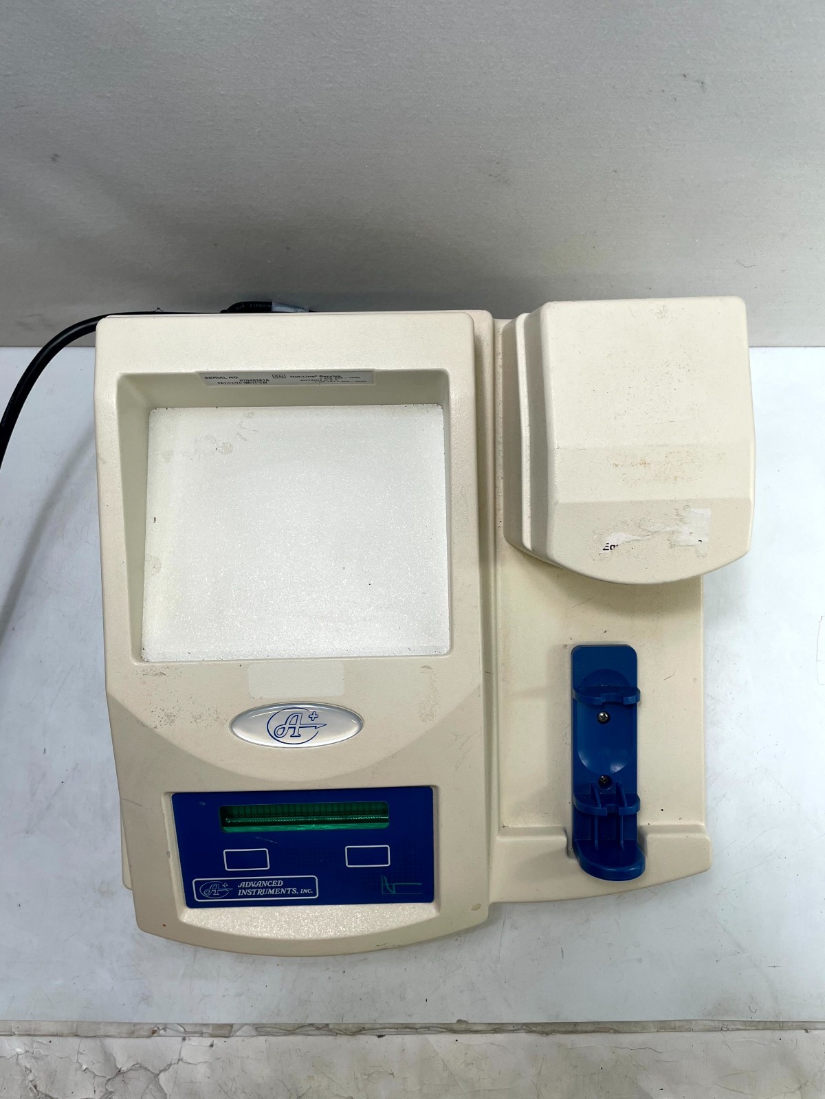 Advanced Instruments Model 3320 Micro-Osmometer Digital Display 240-V 50/60 Hz