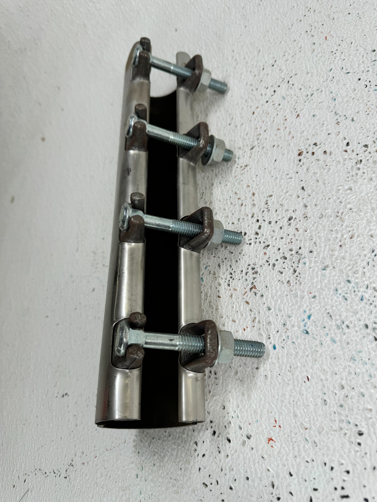 Pipe Repair Clamp 1-1/2″ (1.90 OD) x 12″ Long, Partial Coverage, Stainless Band