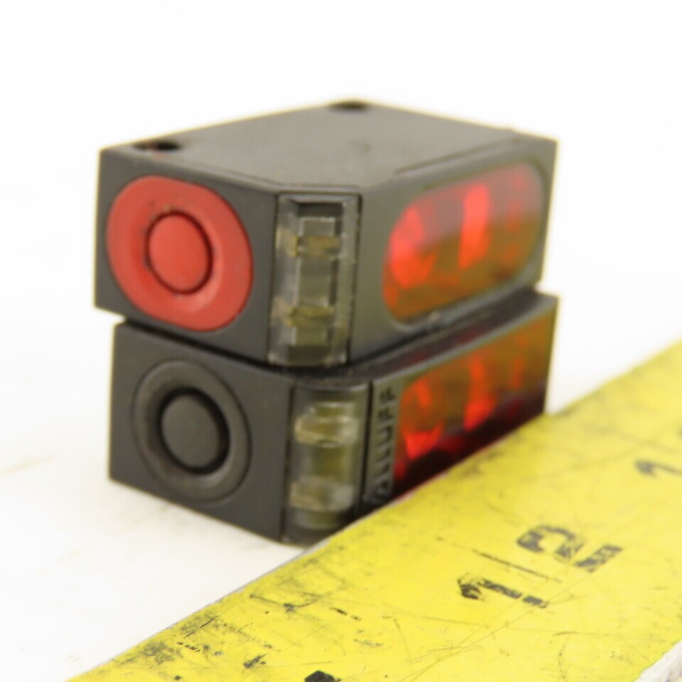 Balluff BOS 6K-PU-10C-S75C 10-30VDC Photoelectric Sensor Lot of 2