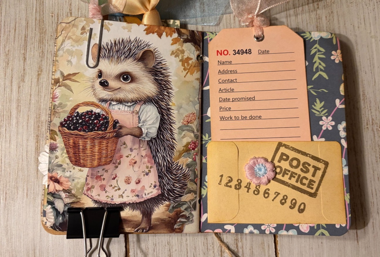 Junk Journal Handmade Booklet Book Vintage «Forest Animals» Pockets, Ephemera