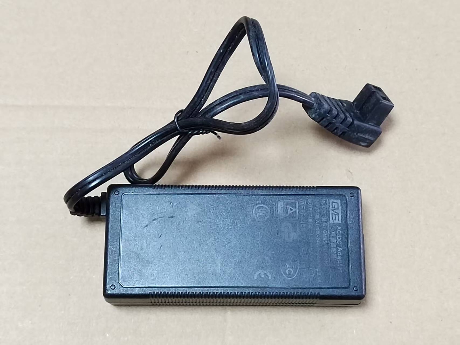 1PCS GM95-145600-D 14.5V 6.0A 87W 12/24V Car Refrigerator Power Adapter