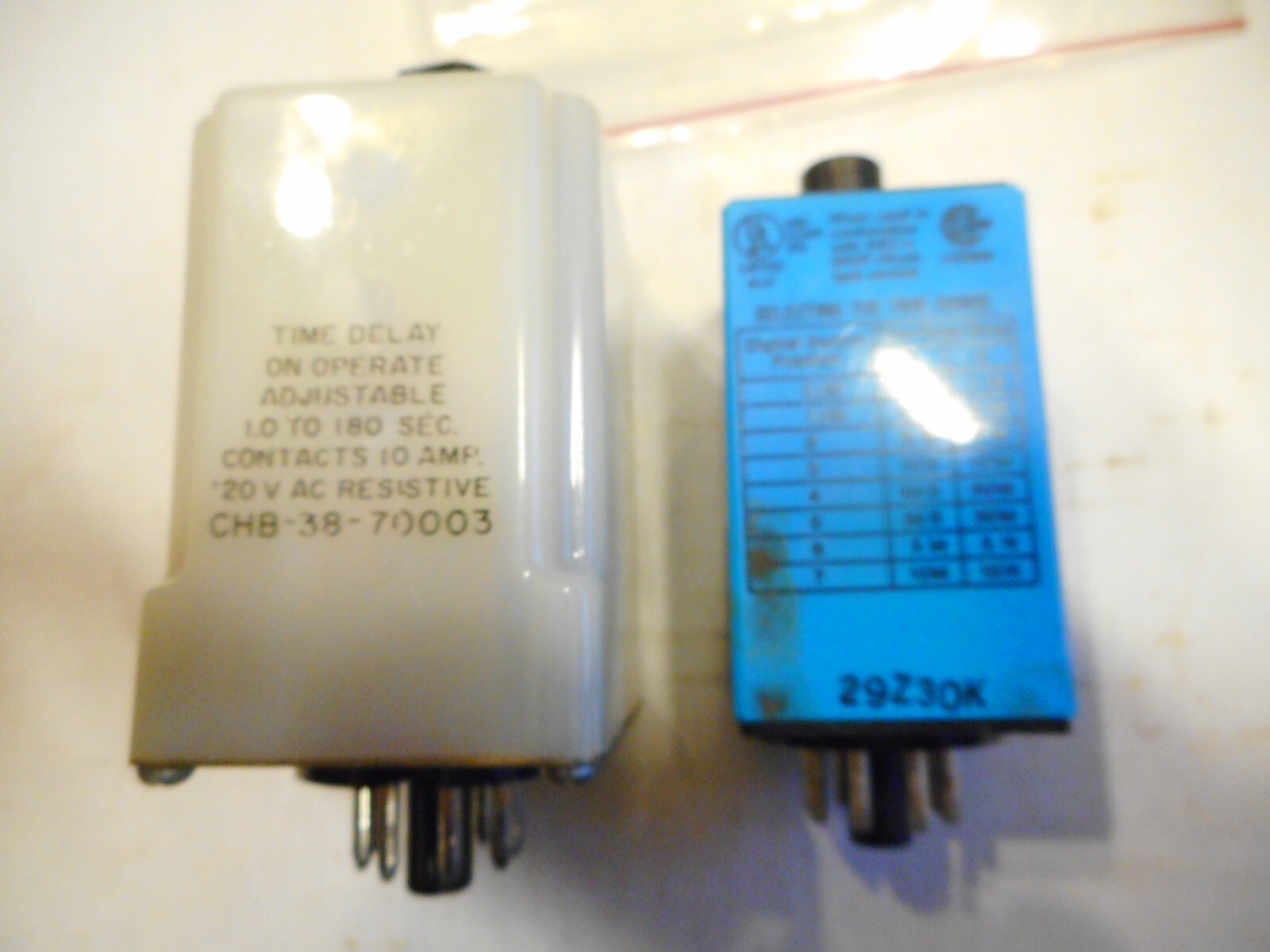 PAIR USED 8 PIN TIMERS AMF CHB-38-70003 & IDEC TRE-P11