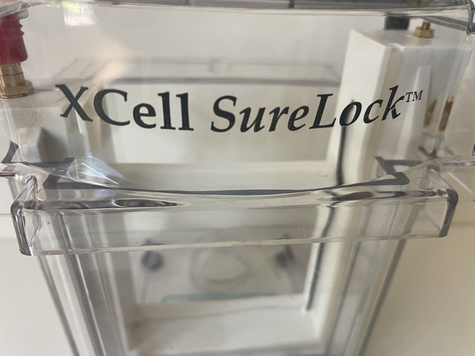 Novex EI9001-XCell II SureLock Electrophoresis Mini Cell MAX Power 50W USED