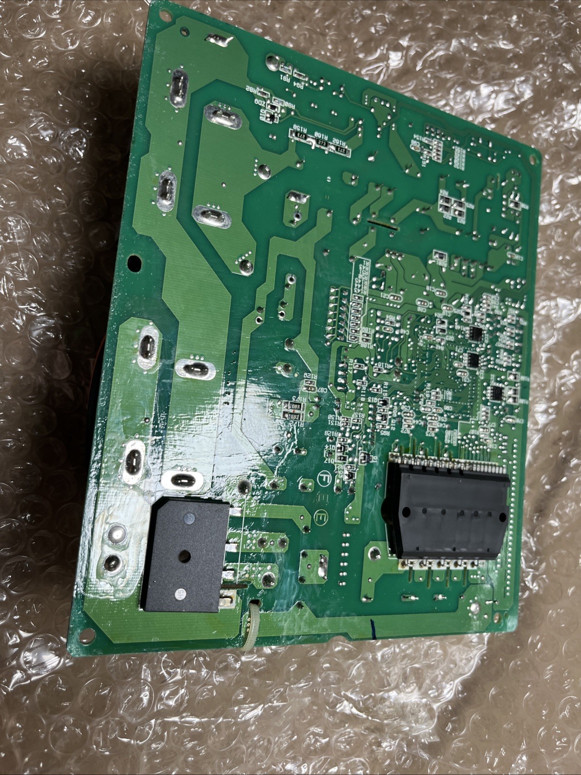 DAIKIN Printed Circuit 1673742 3F001903-42 FY21Q4REMOVAL Made In Thailand ￼