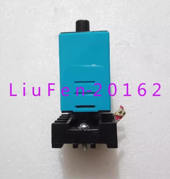 1PC Used RTE-P11 120VAC IDEC time relay