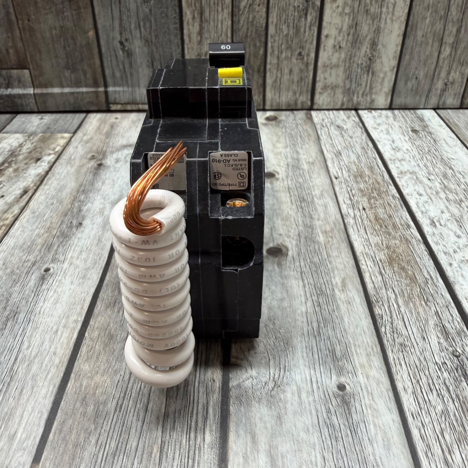 Schneider Square D QO 60-amp 2 Pole GFCI and Circuit Breaker Model #QO260GFICP