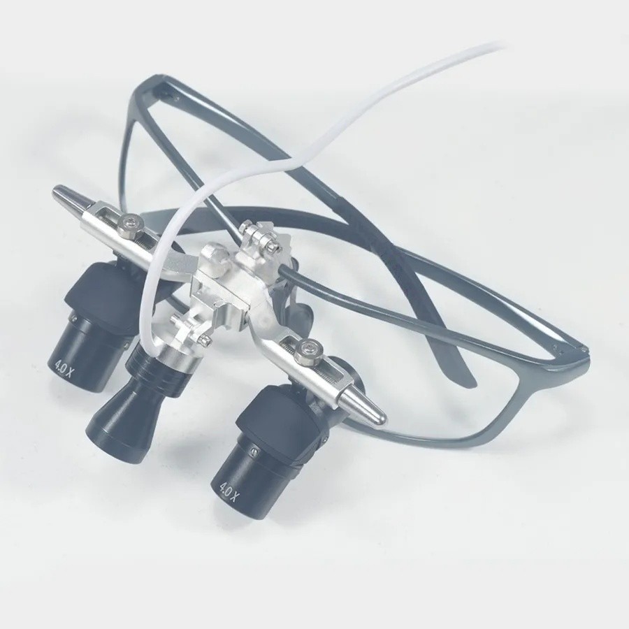Medical Ergo Loupes 4X 6X with LED Light 48° Surgical Dental Loupe 350-450mm WD