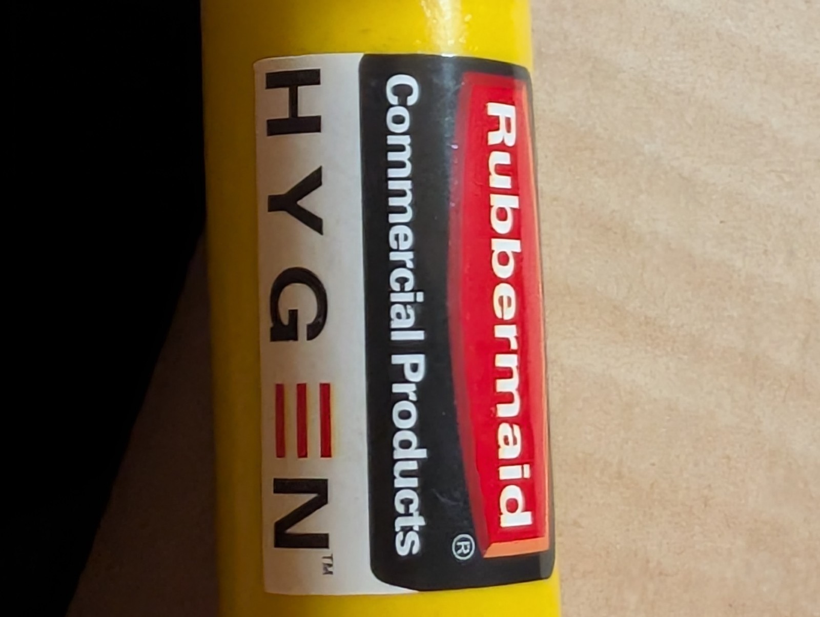 New! Rubbermaid 6′ -18′ extension pole Q775 Hygen yellow handle, QuickConnect