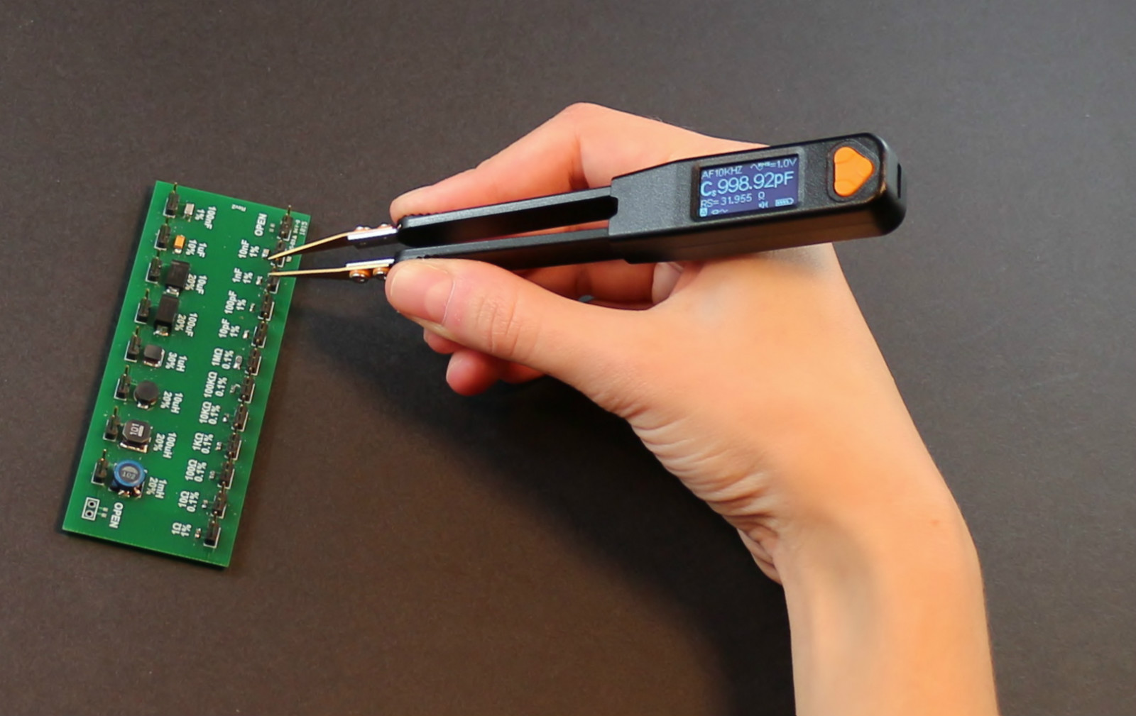 LCR Research Pro1 Plus LCR meter with Precise Test Tips / Link1 PC Connectivity