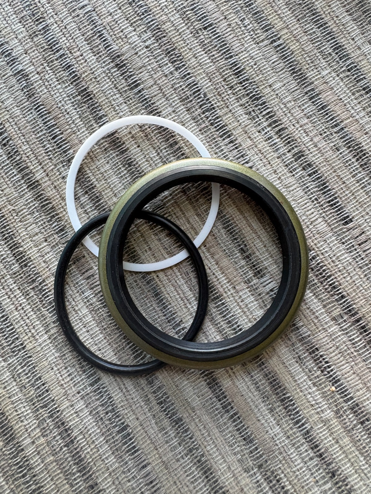 22M-30-21220 Track Adjuster Seal Kit For For Komatsu PC40MR-2 PC50MR-2 PC58UU-3