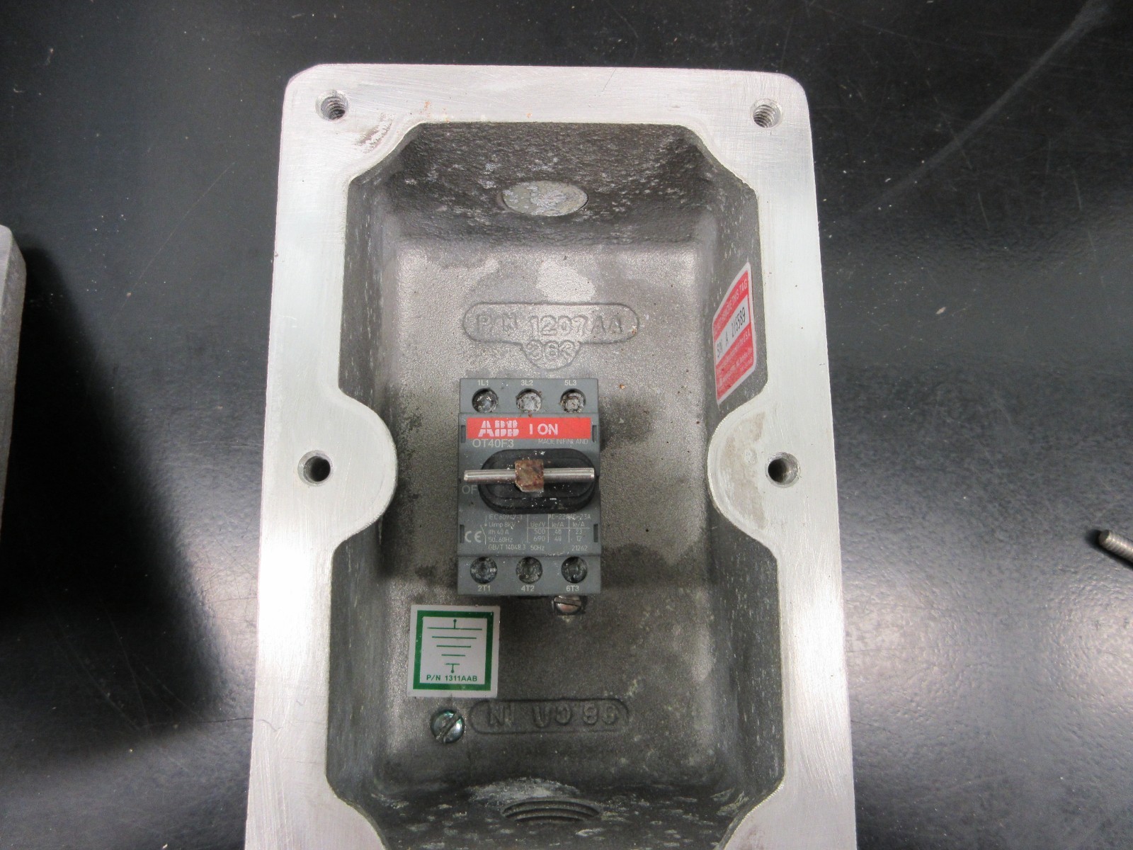 Akron Electric Explosion Proof Motor Switch Housing Aluminum CX136 w/ AB switch