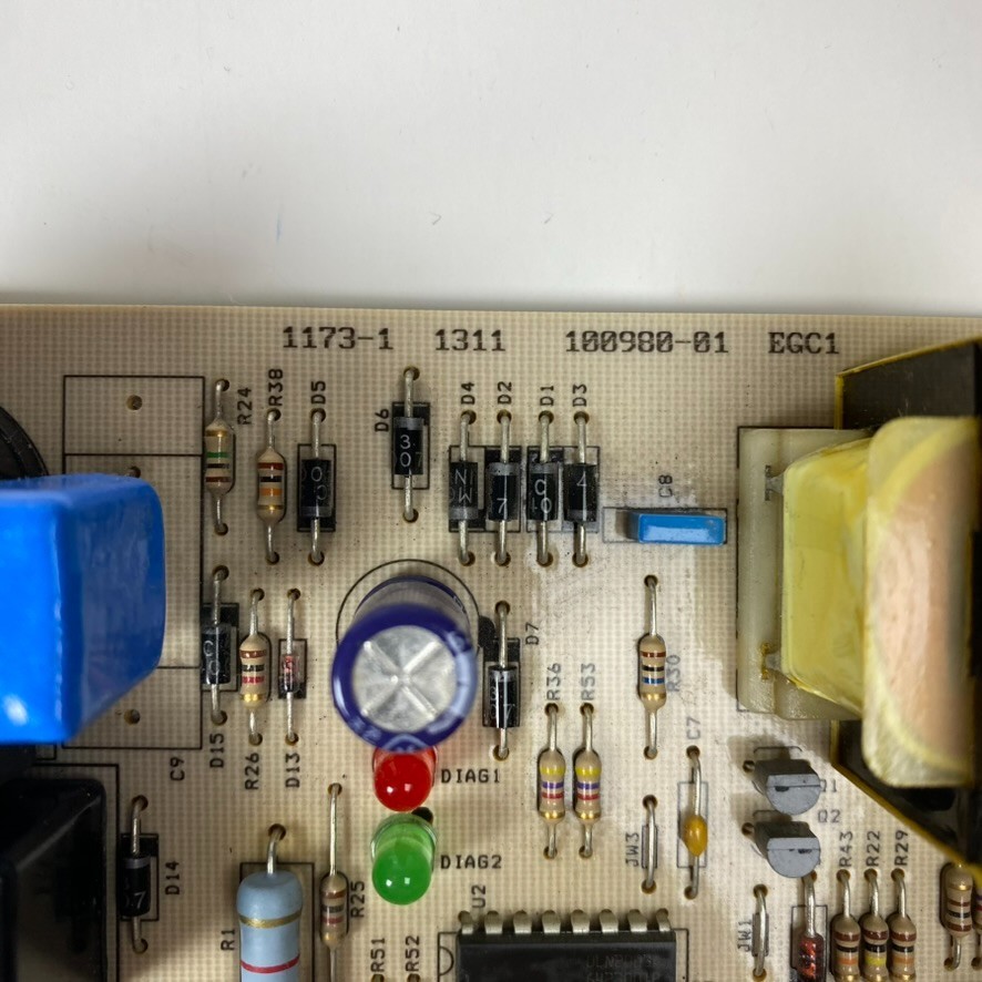 LENNOX 100980-01 Furnace Ignition Control Circuit Board (1173-1 EGC1) – Used