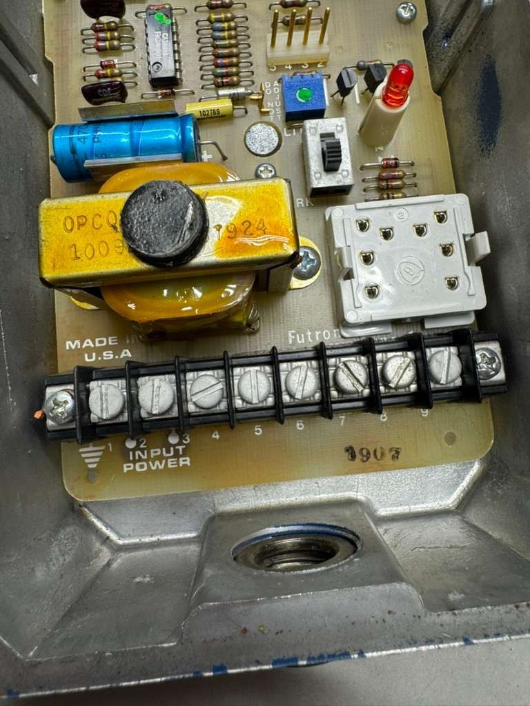Opcon 1402A-6501 Photoelectric Sensor, 103185, 115VAC, 8526, 570A, 8580A, 8582A