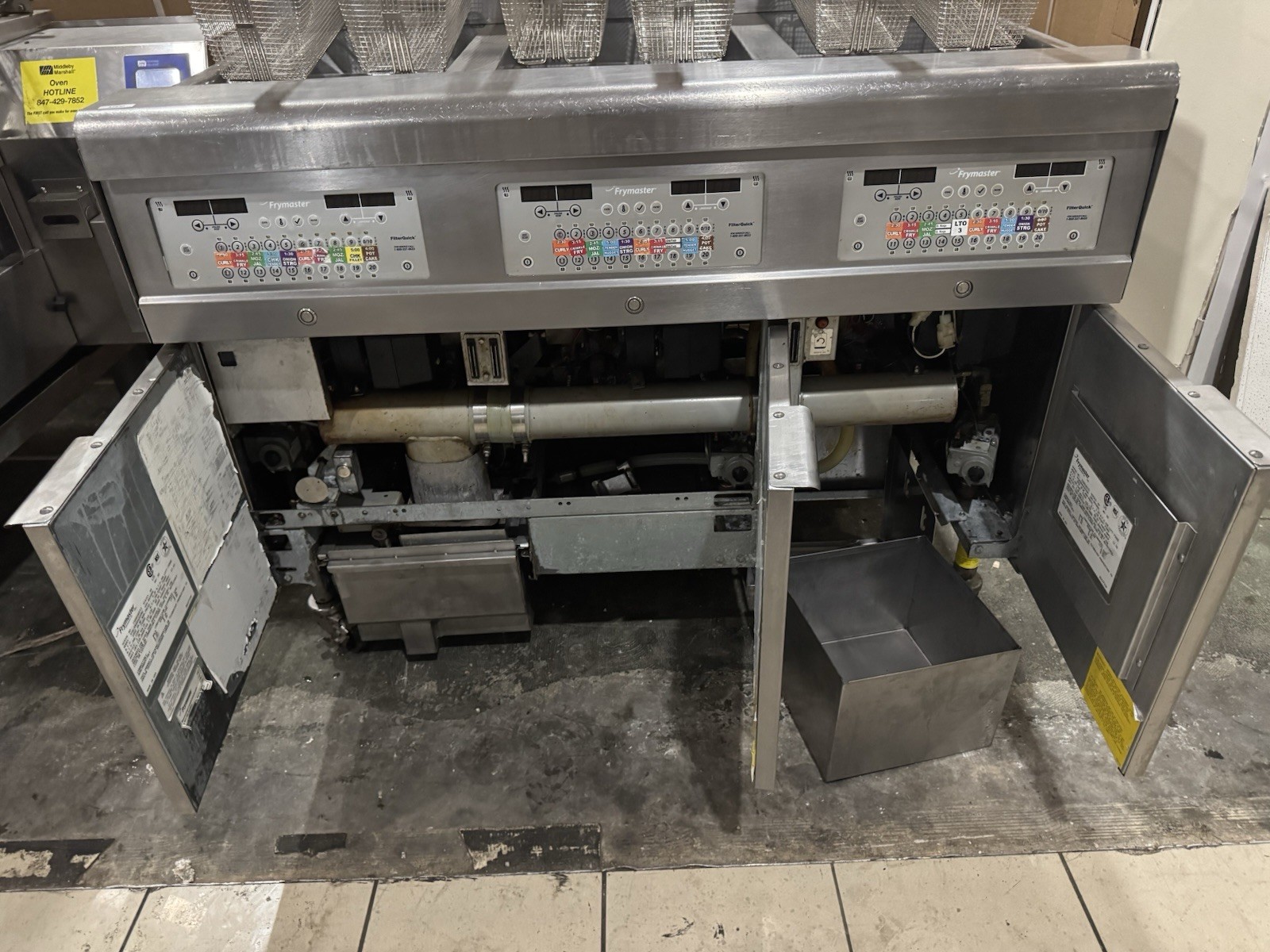 Frymaster 3FQG30UQZQ37ZNG 3 Vat Gas Fryer w/ FilterQuick Filtration- Working