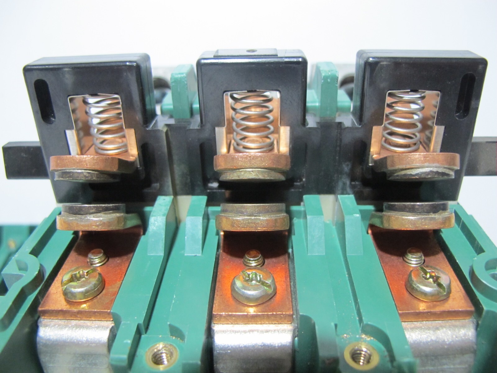 Furnas 42IF35AH 150A Definite Purpose Contactor 480V Coil 75D73251H Controller