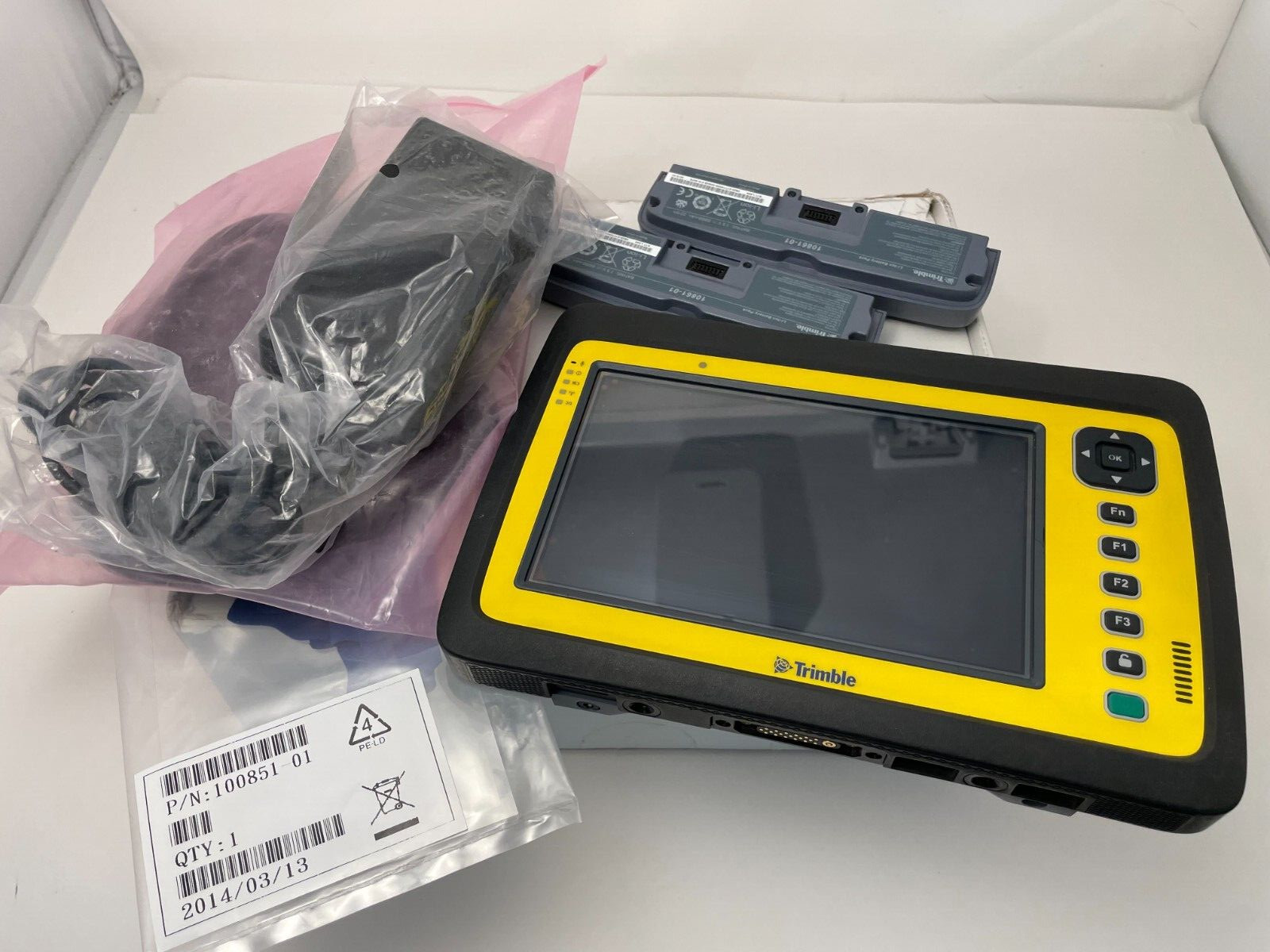 Trimble Yuma 2 Rugged 7′ Tablet Data Collector GPS WM7 Pro T71SY-1315-003444