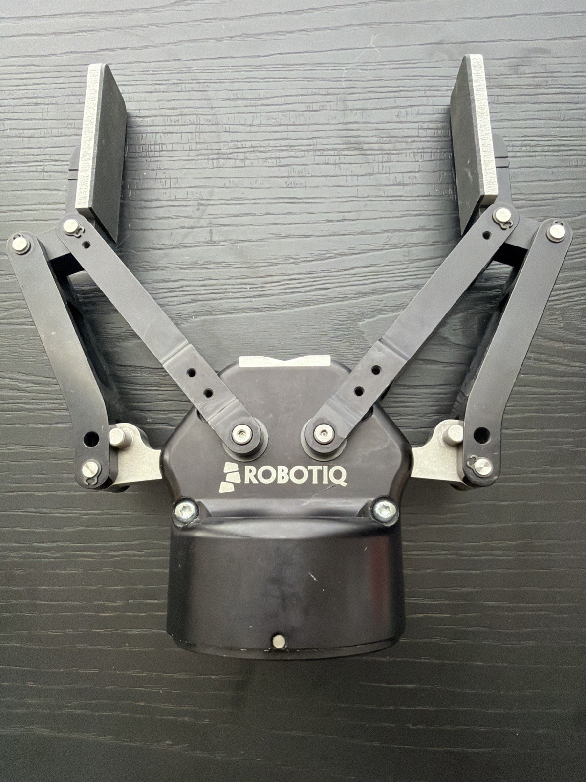 Robotiq 2F-85 Adaptive Gripper Collaborative Robot End Effector