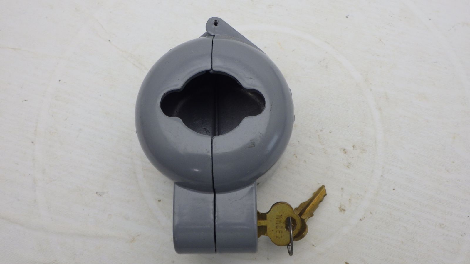 Major Mfg A100 Kee-Blok Door Knob Lockout Security Device w/ Keys Grey