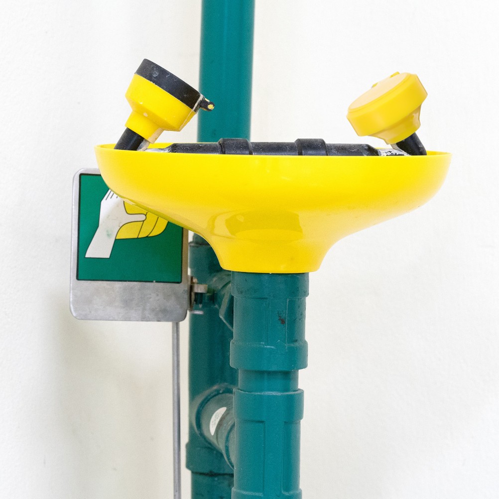 Durable ABS and Copper Eye Rinse Nozzle for Factory Laboratory Workshop
