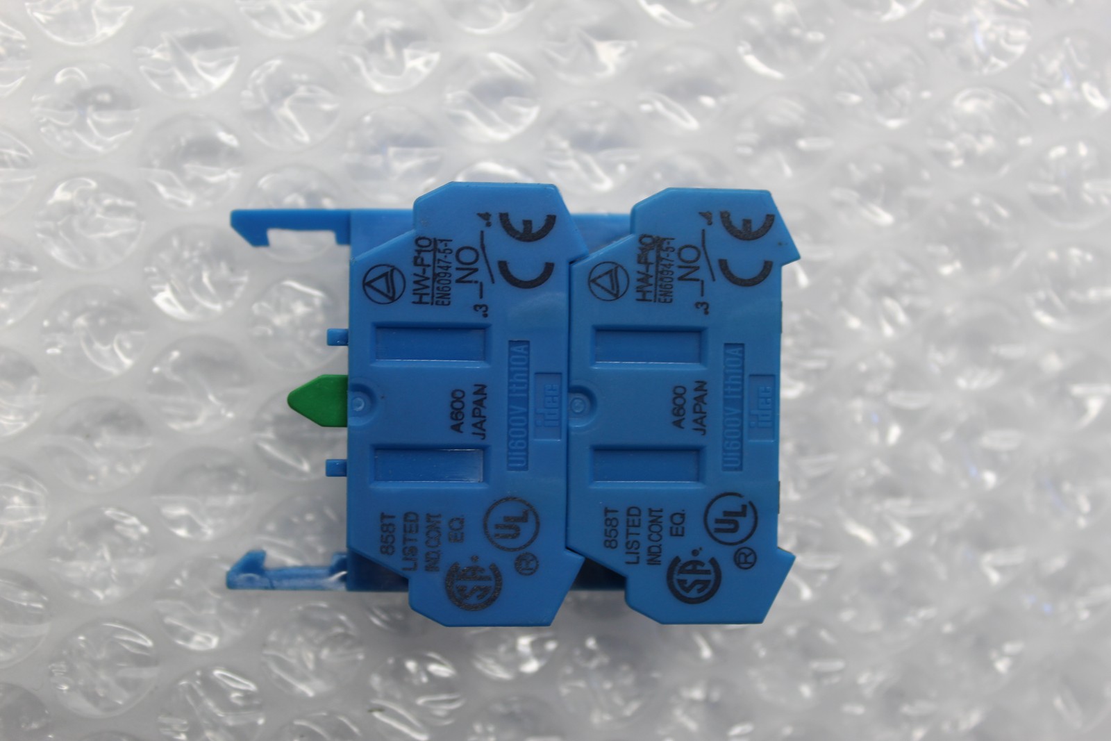 IDEC 858T HW-F10 CONTACT BLOCK NSNP