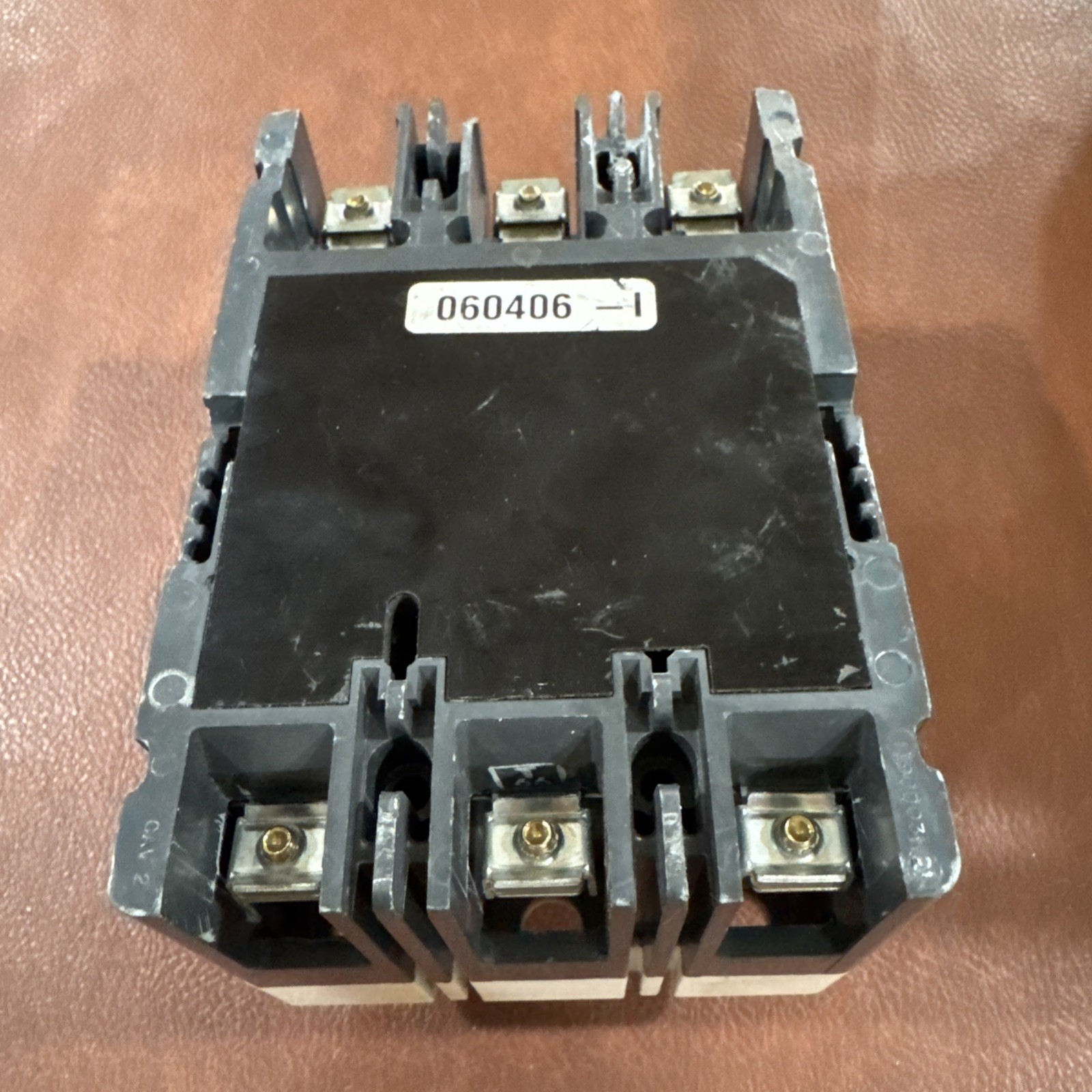 Eaton Cutler Hammer EHD3015L 3P 15A Circuit Breaker 3 Pole 15 Amp 480V EHD 14k