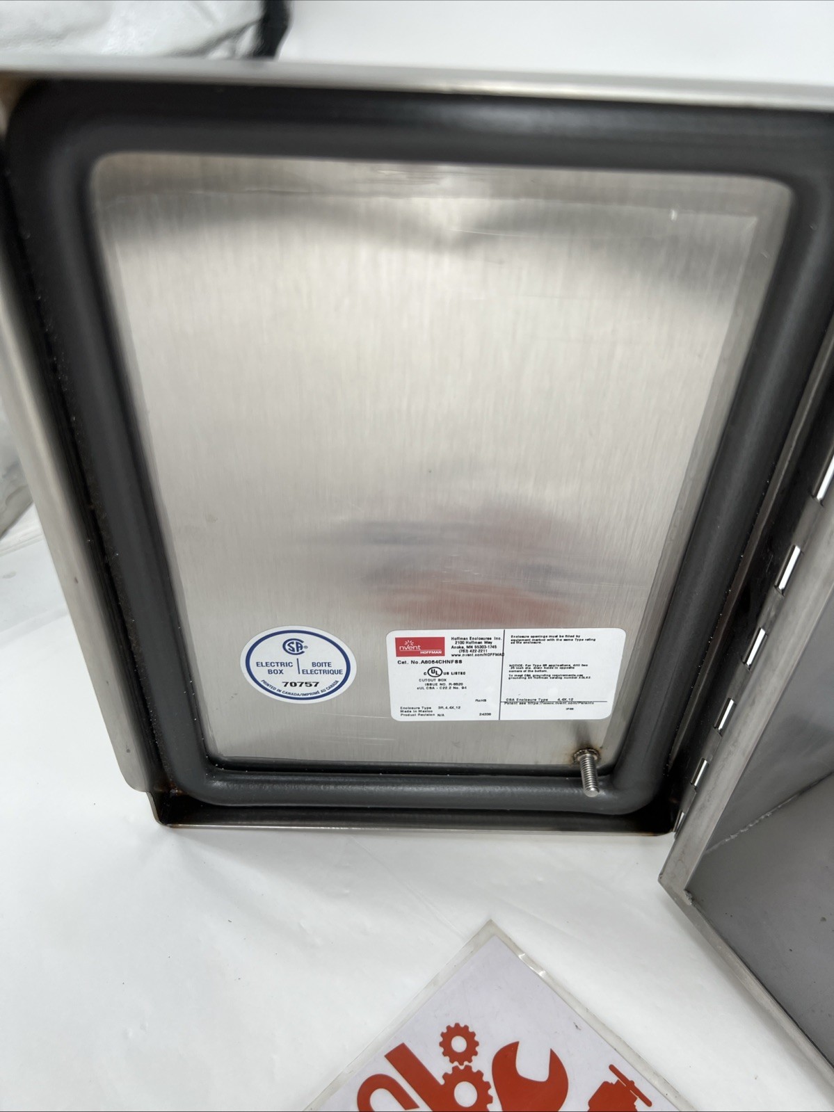 Nvent Hoffman A8064CHNFSS, SS JIC BOX, Type 4X, 8x6x4, Stainless 304, NEMA 3RX