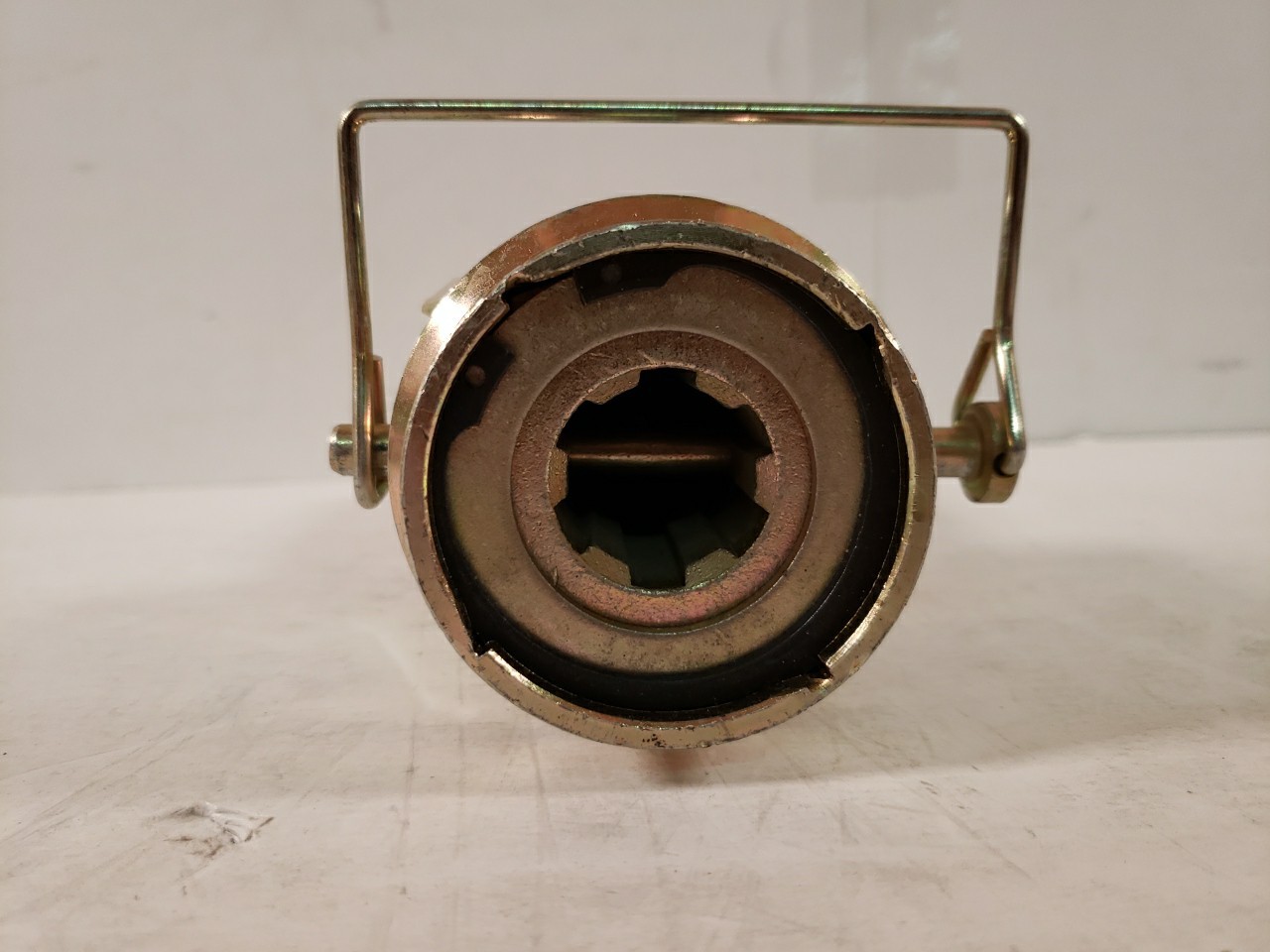 Koch Industries 4045413 Over Running Clutch 1000 RPM Maximum w/1-3/8 x 6″…