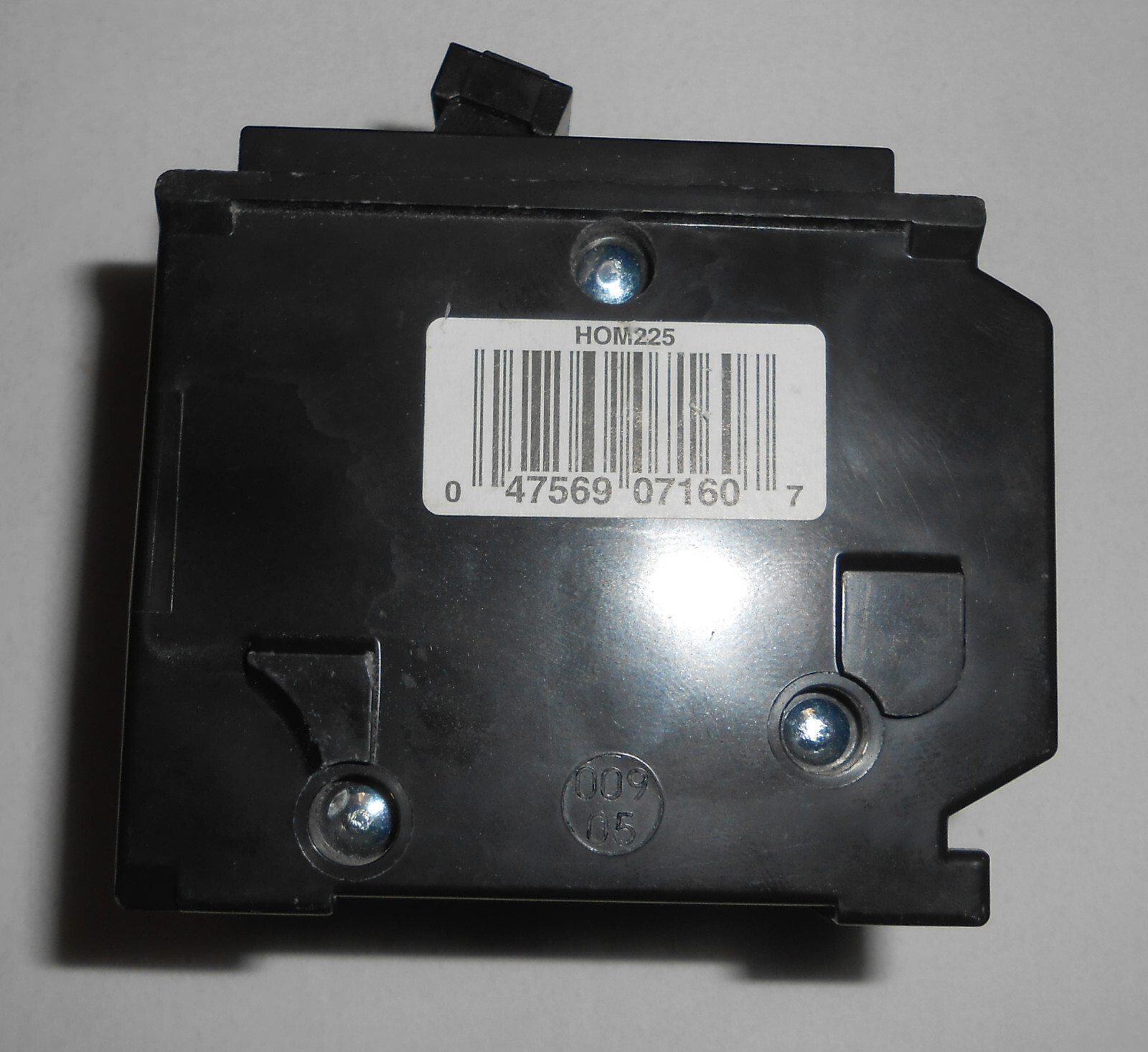 New HOM225 Square D 2-Pole 25 Amp Circuit Breaker Type HOM 120/240V DP-4075