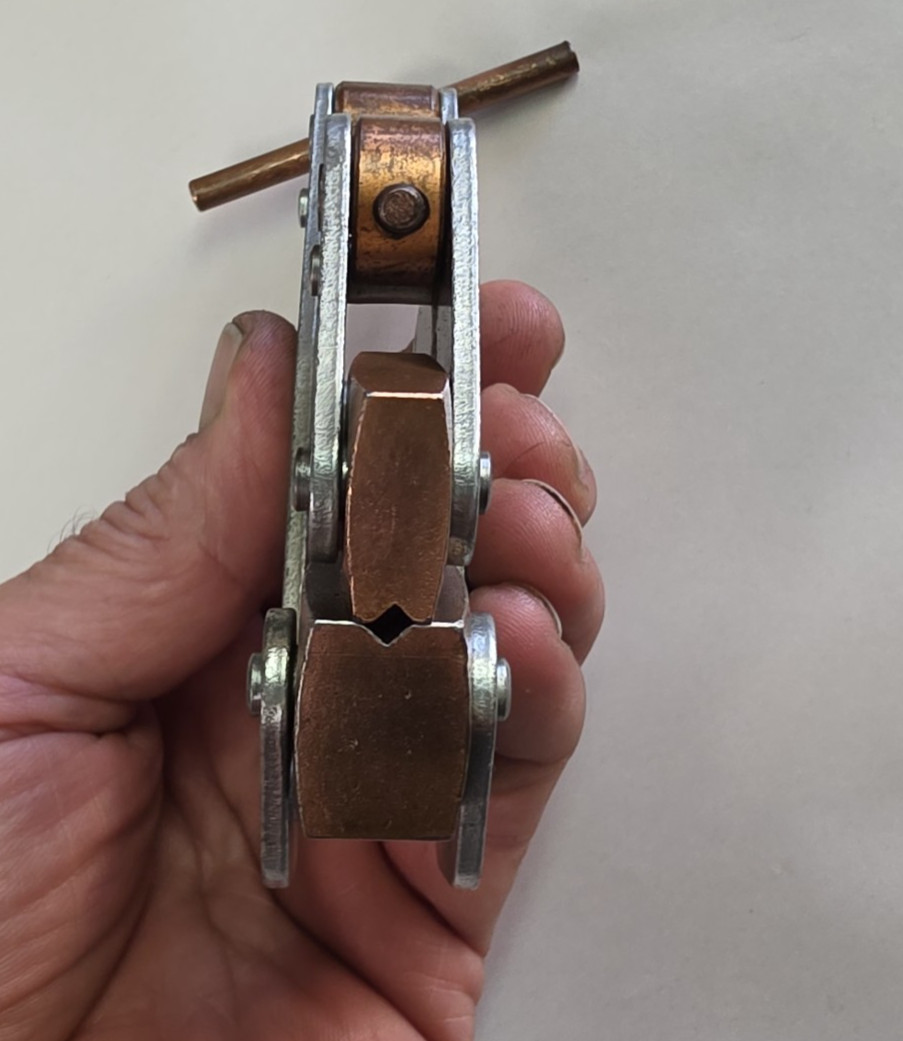 Kant Twist No. 410 Size 3 Cantilever Welding Clamp