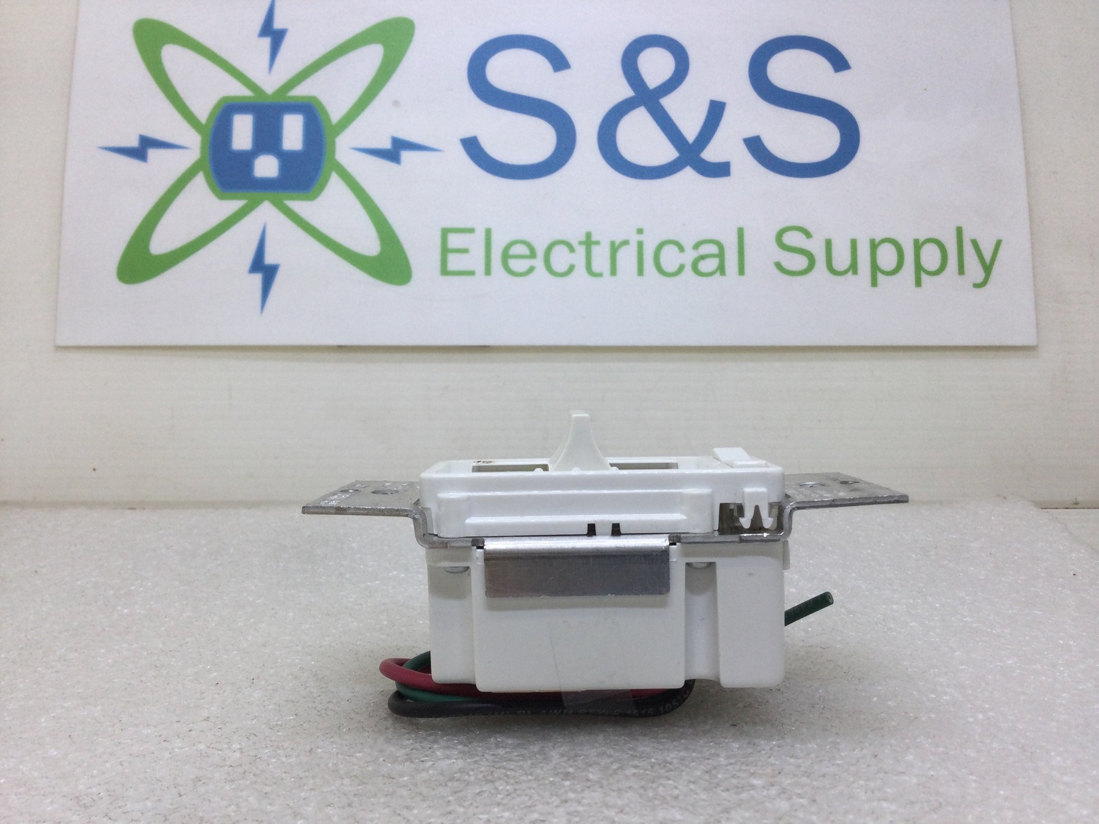 Leviton/Craftmade CM-3SSC/PW Single Gang Decora 3 Way/3 Speed Quite Fan Control