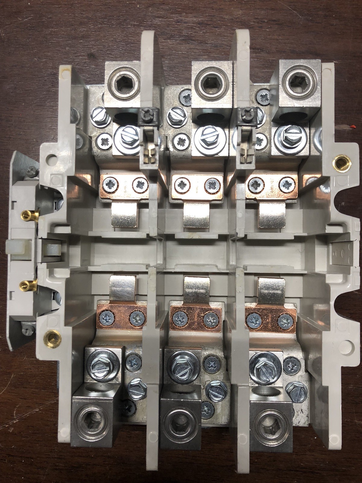 C825KN10 Cutler-Hammer Series A2 110V-120V Coil 3 Poles 200 Amps 600V NEW