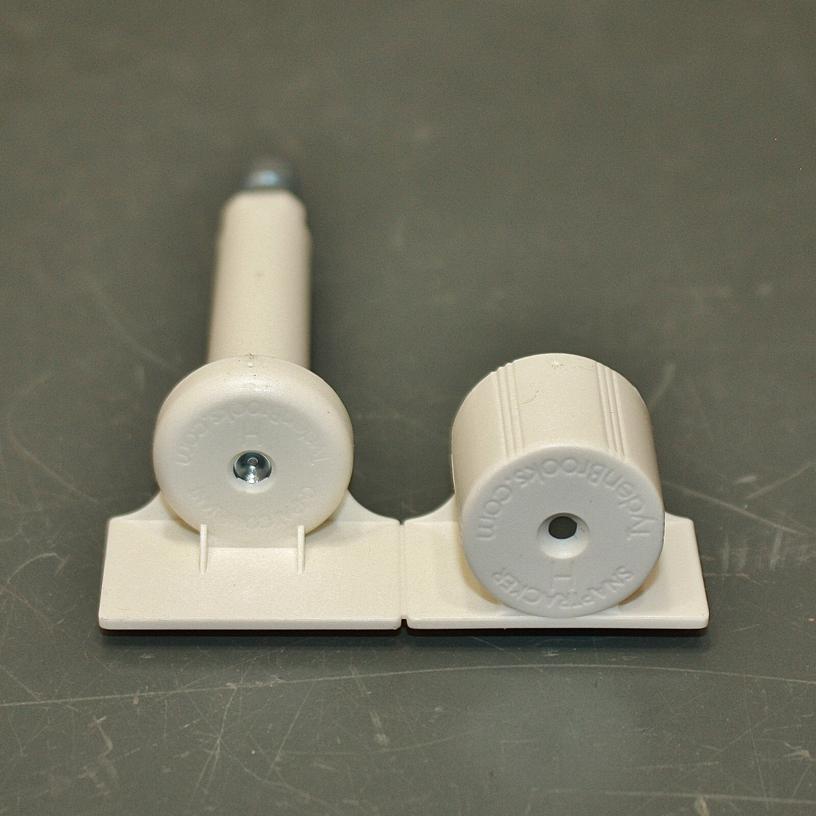 (200) TydenBrooks SnapTracker 1-1/4″ Bolt Seals, White Truck Shipping Cargo Lock
