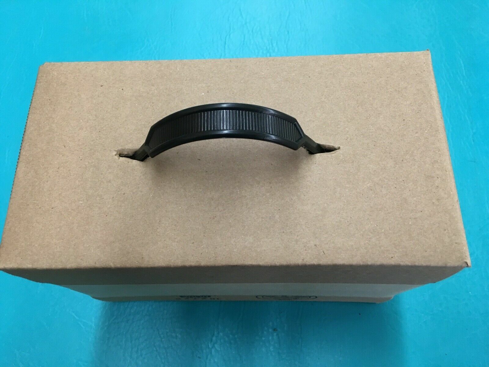 5 Heavy Duty 6.75″ Cardboard Box Handles Plastic Carry Ship 45 lbs Black W/Back