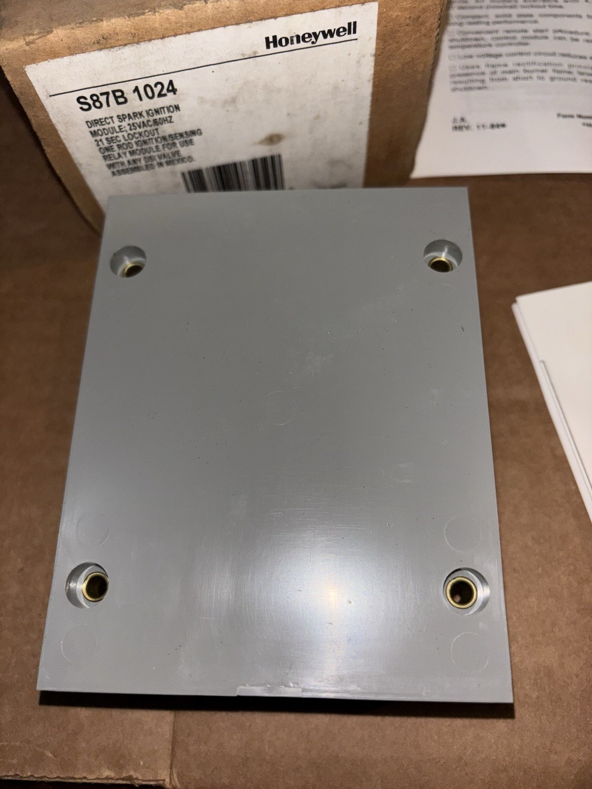 S87B 1024 / Honeywell Direct Spark IGNITION CONTROL MODULE, 21 SEC. LOCKOUT, NOS