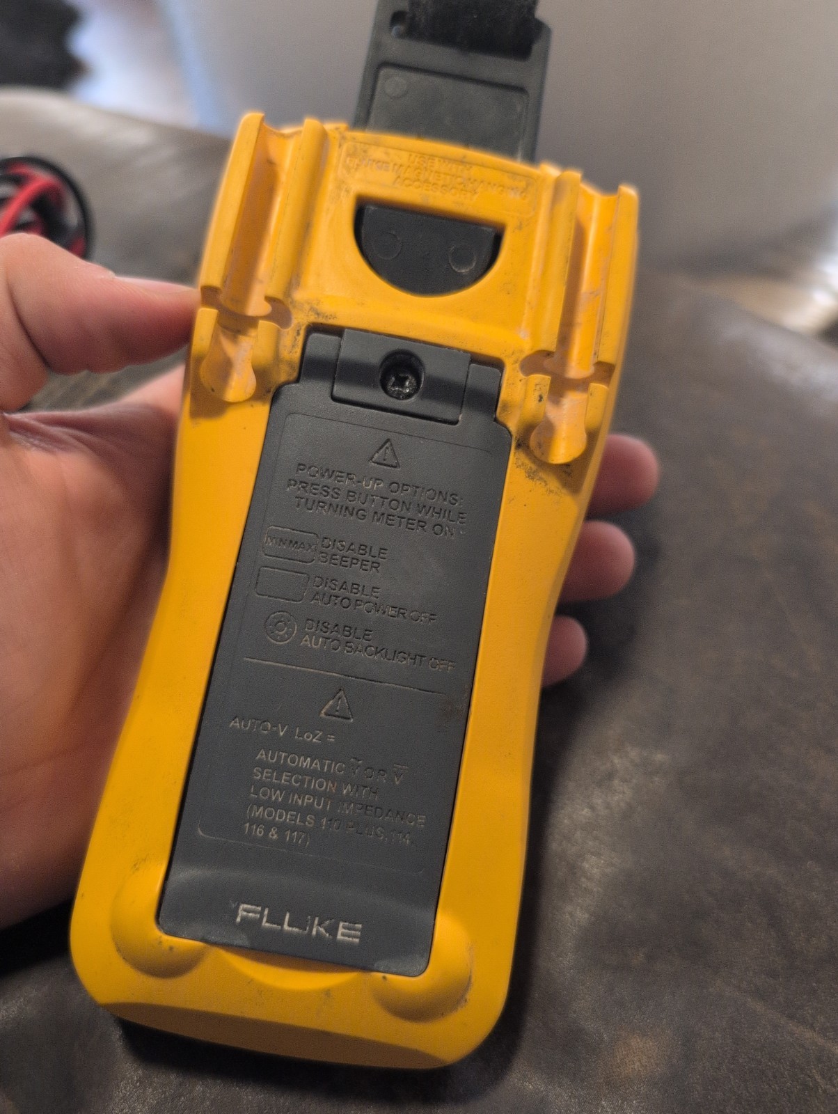 Fluke 115 Compact True-RMS Field Technicians Digital Multimeter