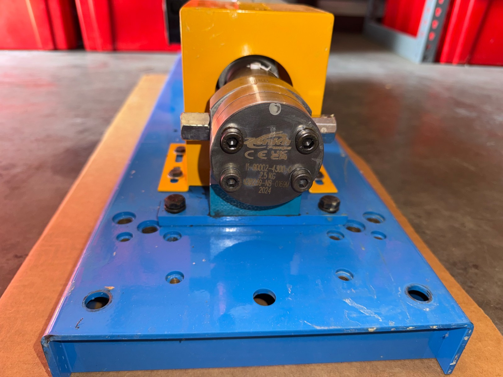 Zenith Gear Pump Assy w/ Controller B-90000