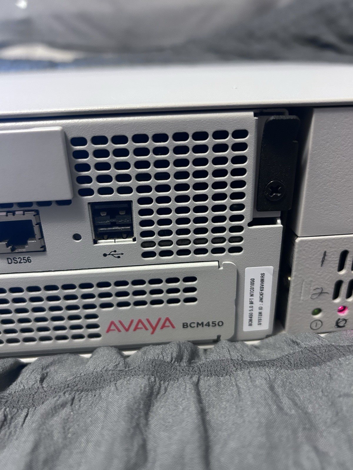 Avaya BCM 450 Business Communication 200 with DSM 32+ BCM450