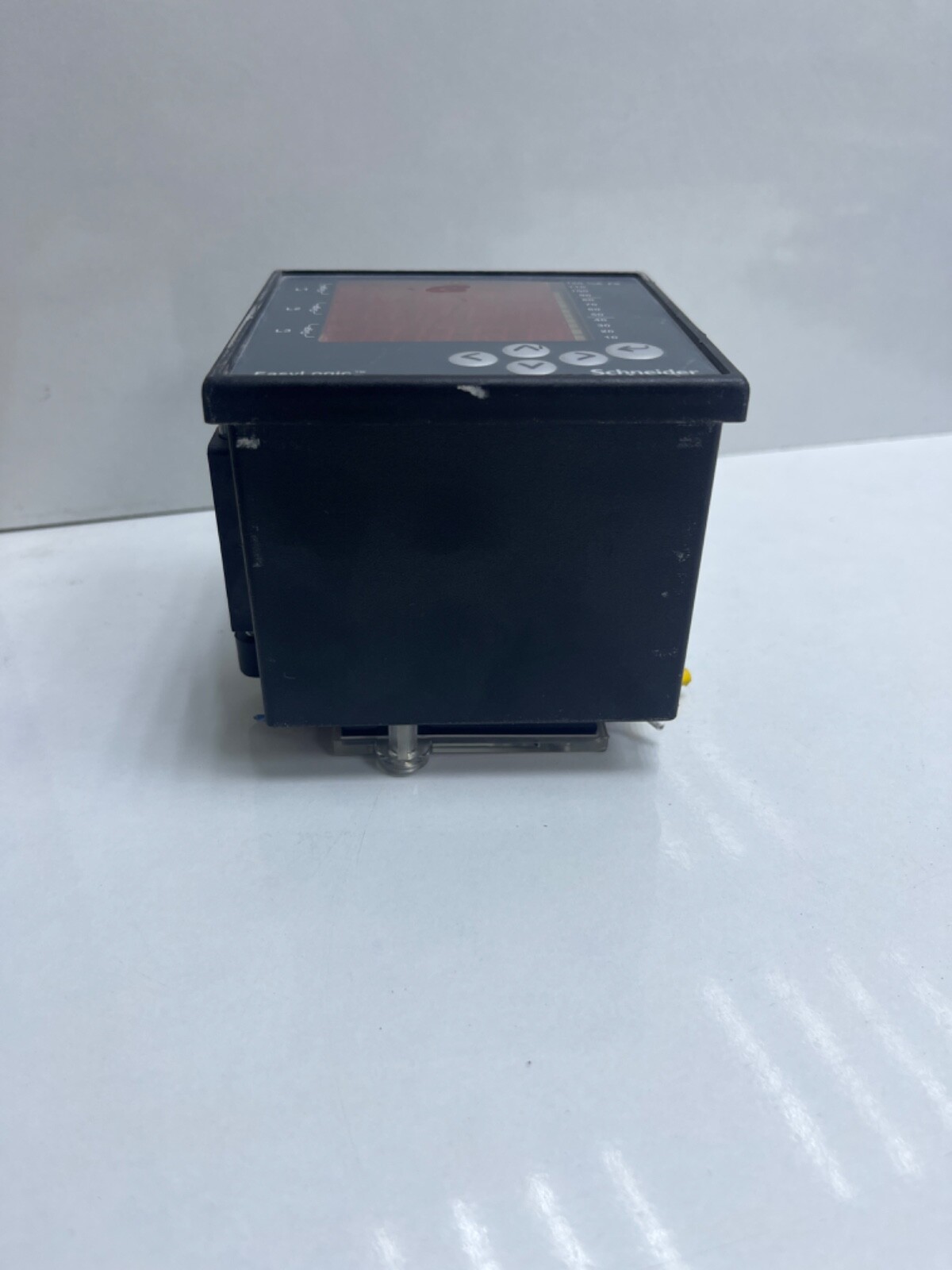 Schneider EasyLogic PM1200.