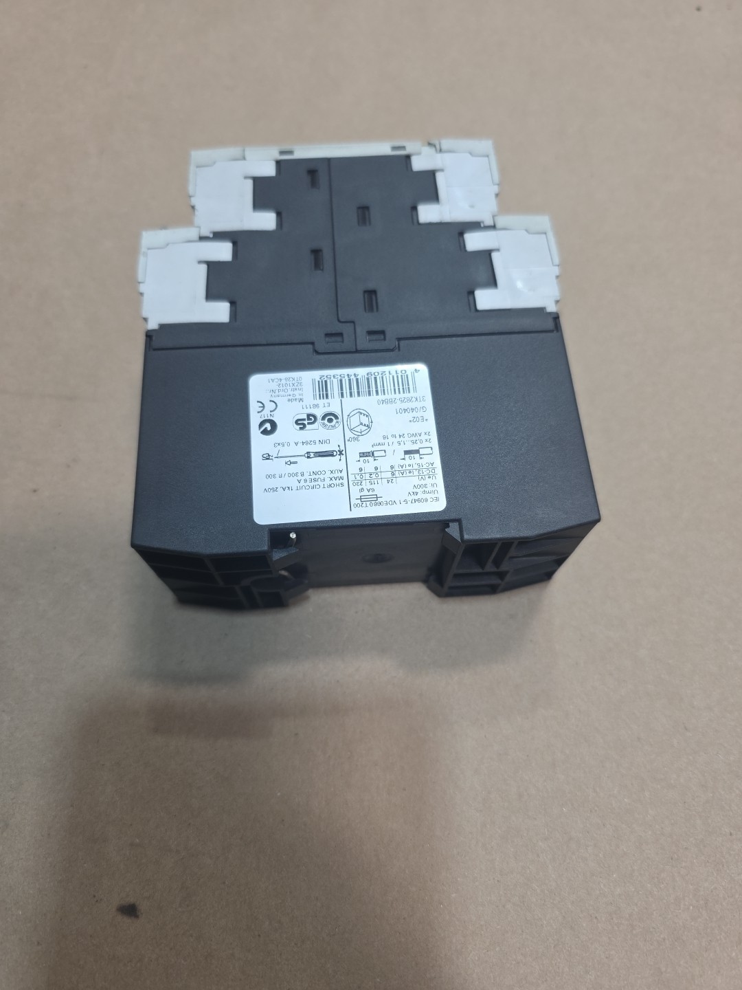 Siemens 3TK2825-2BB40 Safety Control Relay
