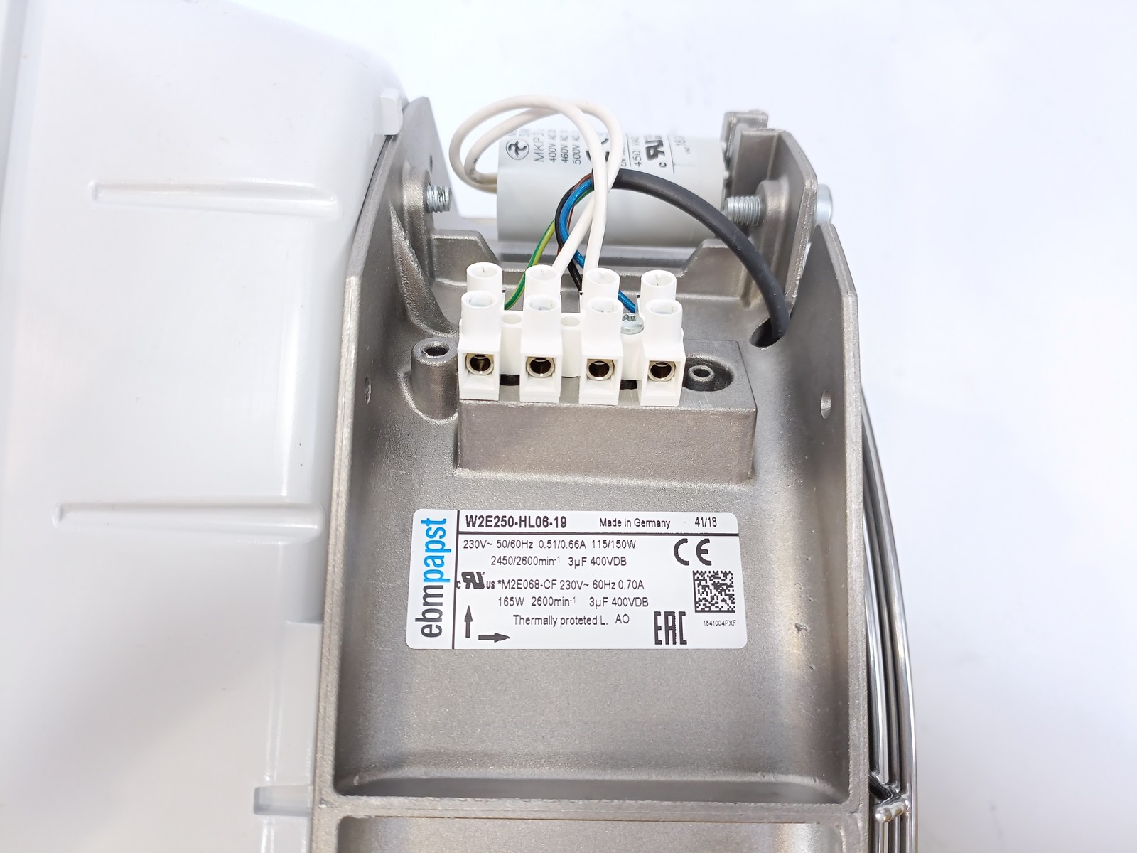 Schneider Electric NSYCVF850M230PF ClimaSys Fan 850M3/H 230V IP54