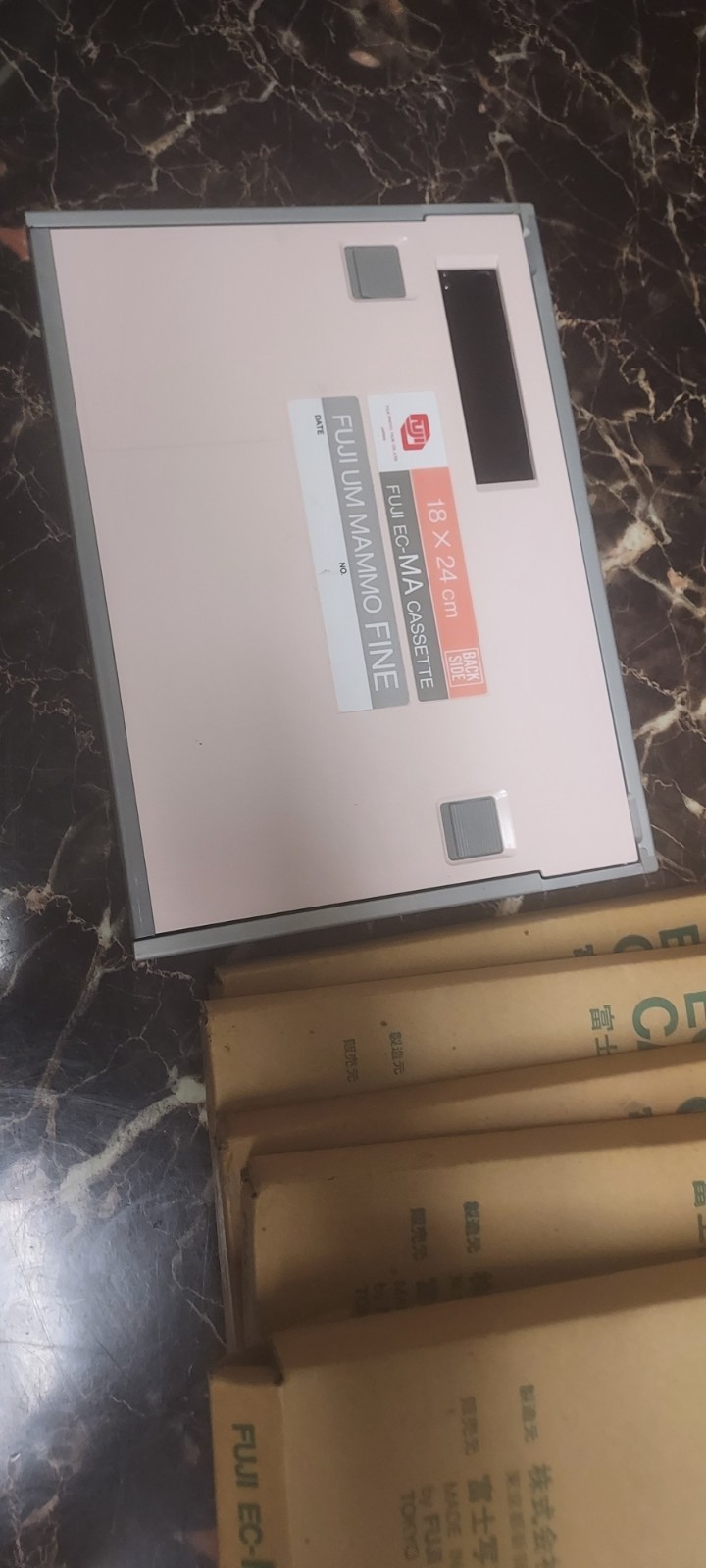 FUJIFILM 18×24 cm Fuji EC-MA Cassette UM Mammo Fine Mammography X-Ray Film