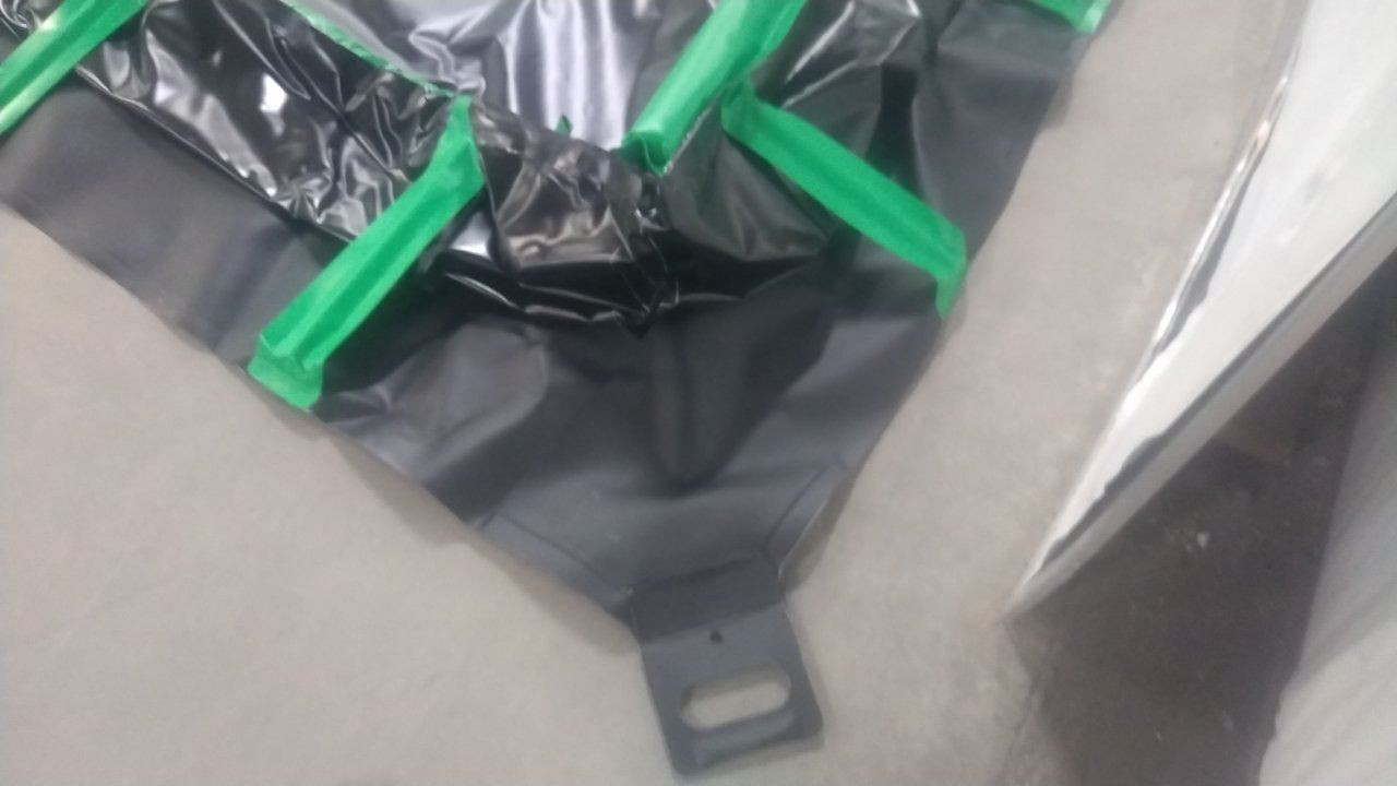 Ultratech 8431 6 Ft Width x 6 Ft Length 12 In Height Rapid Rise Containment Berm