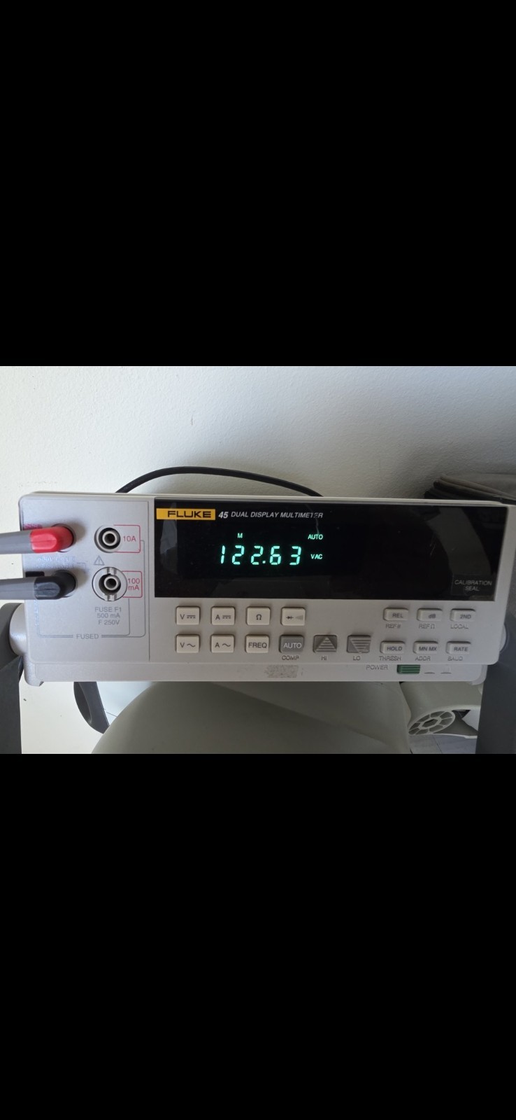 Fluke 45 Dual Display Benchtop DMM 50,000 Counts CAT I Auto-Ranging 1000V 10A