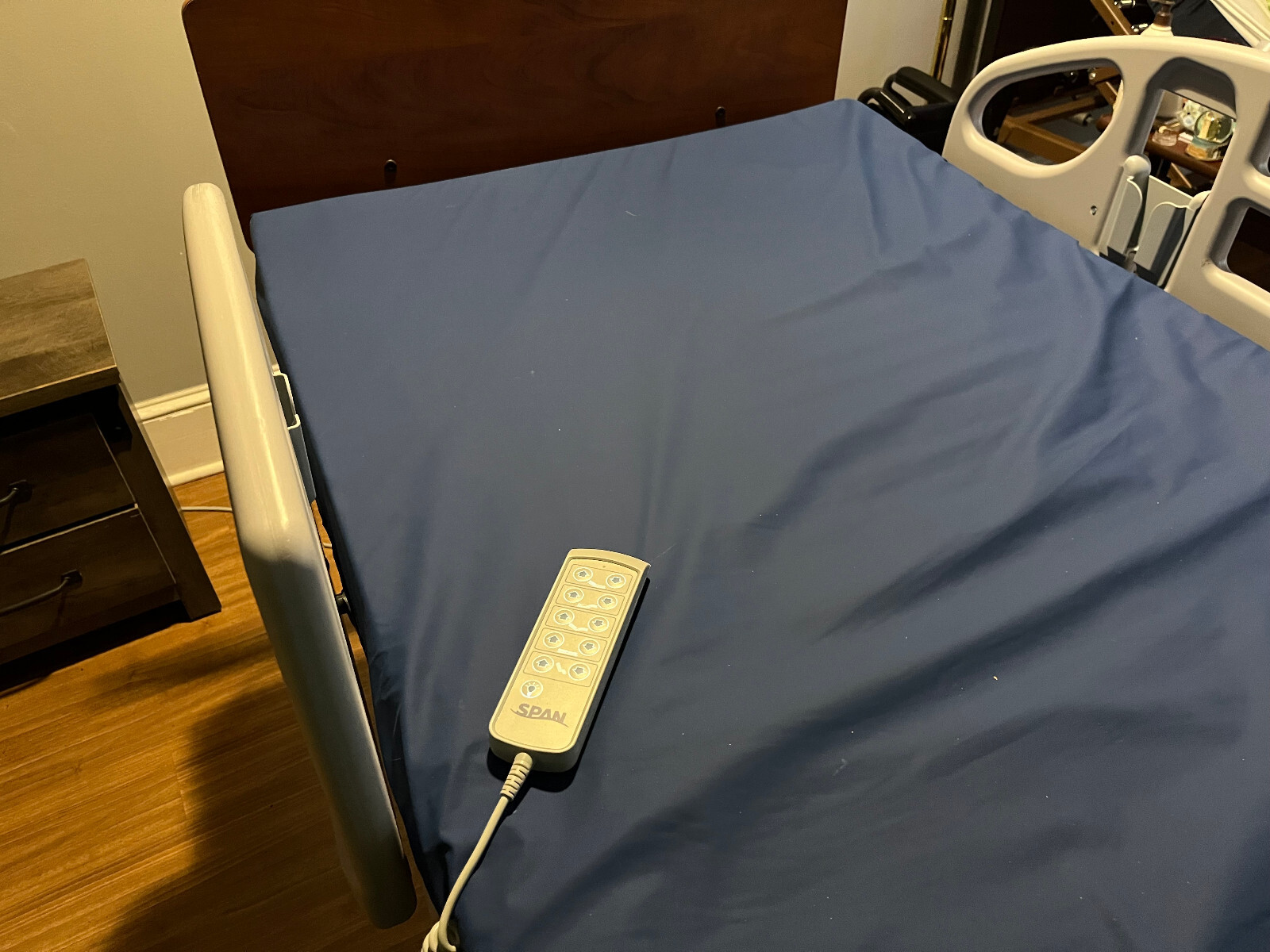 Span America QD1000MLFB fully electric long-term or home care adjustable bed