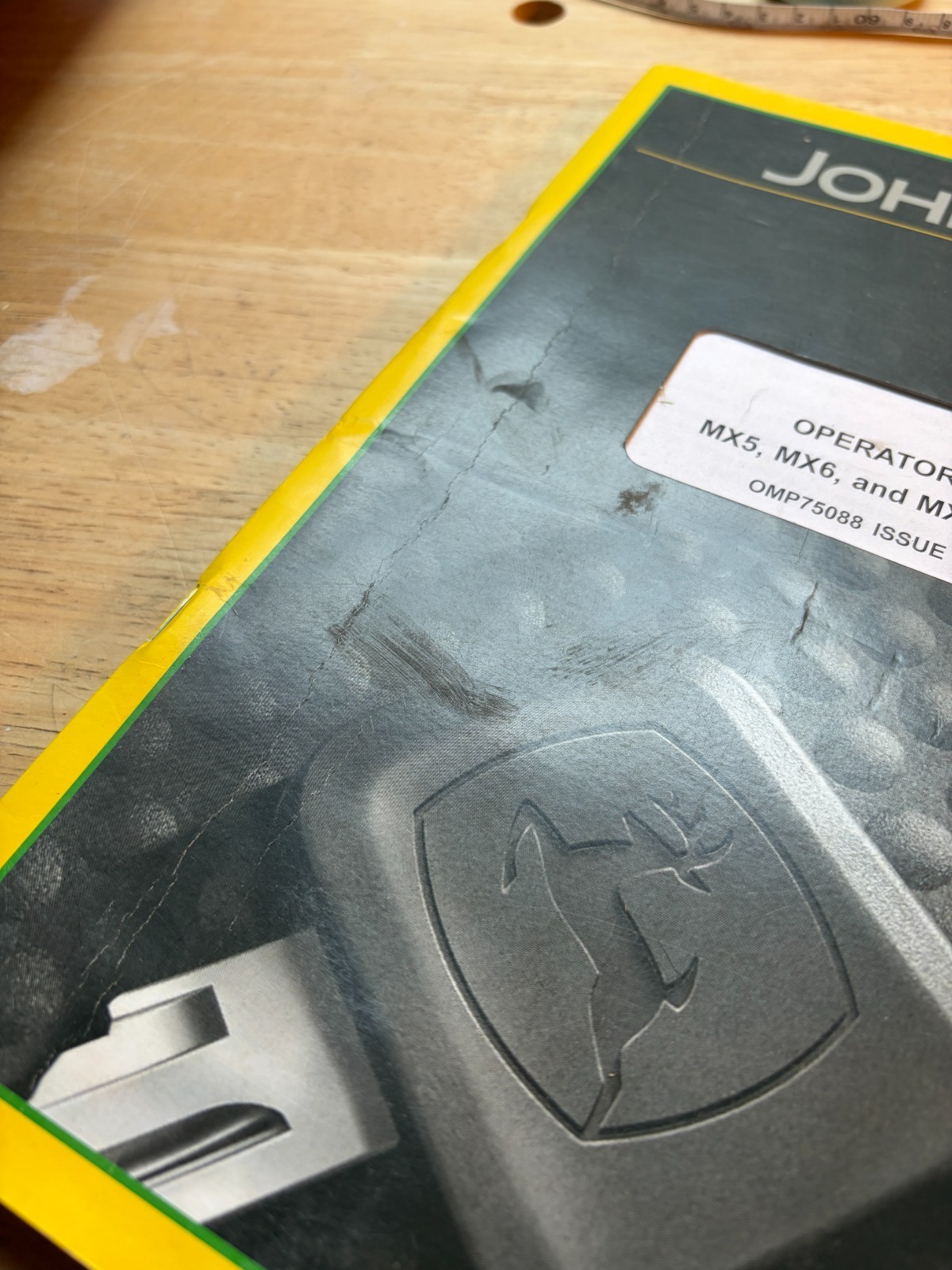 John Deere MX5, MX6, & MX7 Rotary Cutters Operator Manual OMP75088