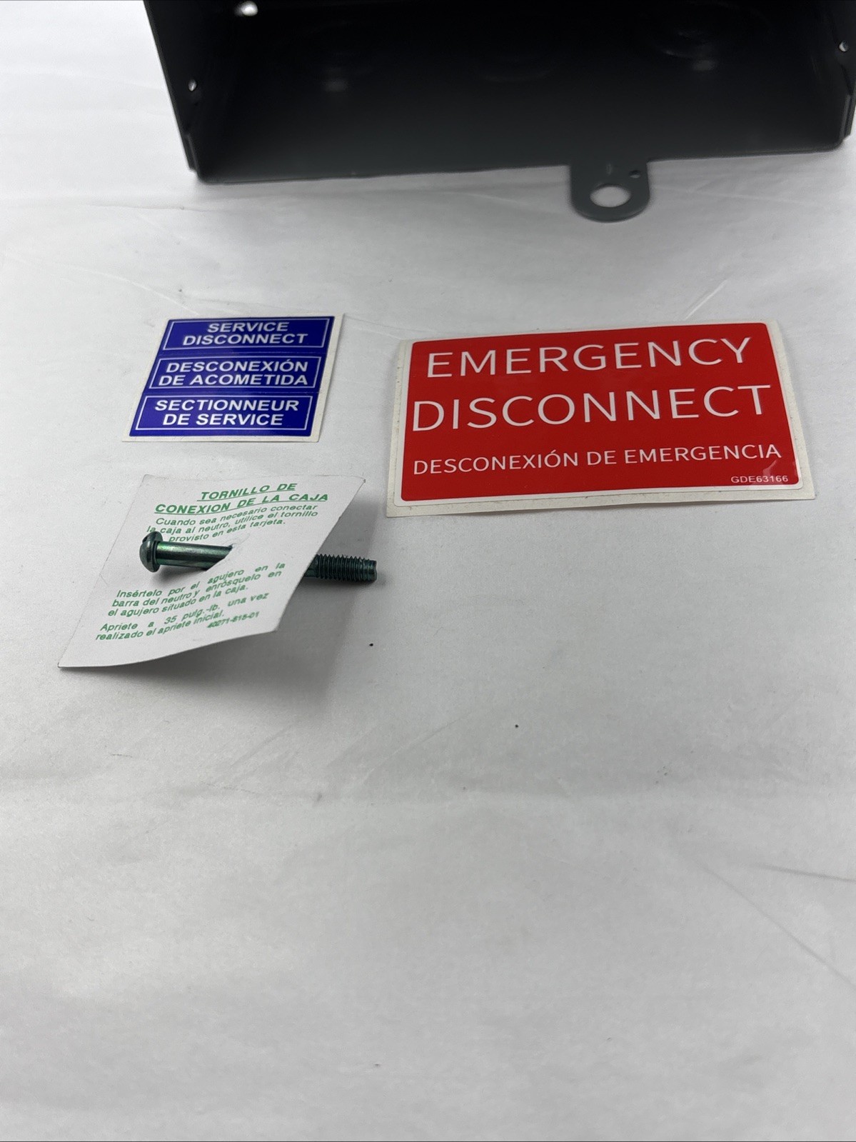 SQUARE D SAFETY Disconnect – SWITCH D221NRB SERIES E3 3R ENCLOSURE 30 AMP 240VAC