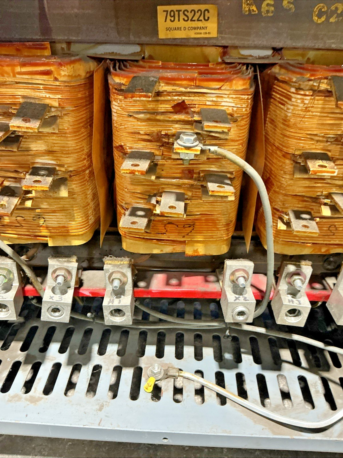 Square D 15 kVA 480V Transformer 3PH 60HZ 480Y/240V 15T6H 🟦